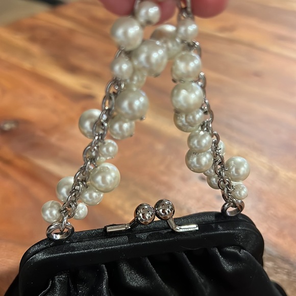Carolee Mini Hand Held Handbag with Bead Pearl Accents - Picture 4 of 7